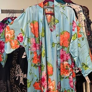 Beautiful 2pc. Bouquet Printed Matte Satin Gown and Robe.